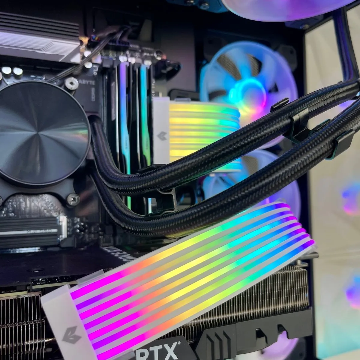 IGaming Ryzen 7-9 7900X | RTX 4070s-4090 | C8 Blaze Series S1